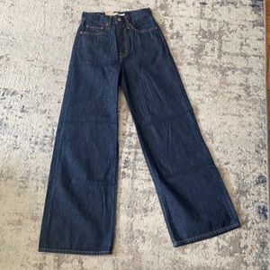 Levi’s Ribcage Wide-leg Pant